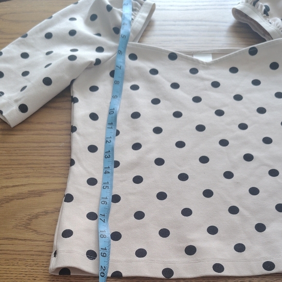 H&M Cream Polka Dot Square-Neck Puff Sleeve Crop Top - Picture 8 of 9